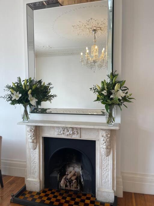 Stunning Grand 2 Bed, 2 Bath Apartment, ロンドン エクステリア 写真